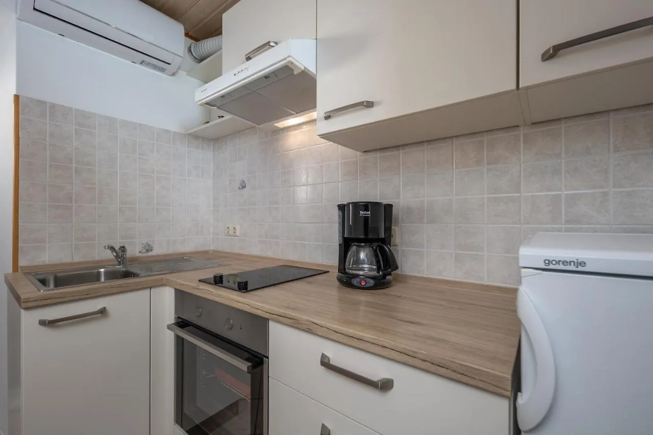 Apartmani Matic Moscenicka Draga Apartment